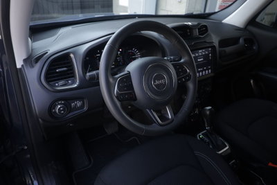 Jeep Renegade 1.3 T4 190CV PHEV 4xe AT6 Business Plus (14)