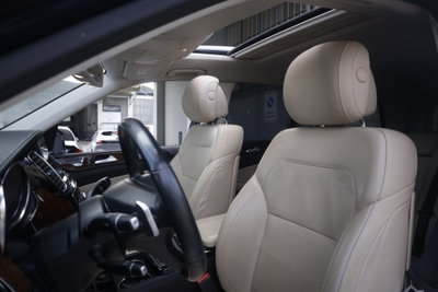 Mercedes-Benz GLS 350 d 4Matic Premium Plus (17)