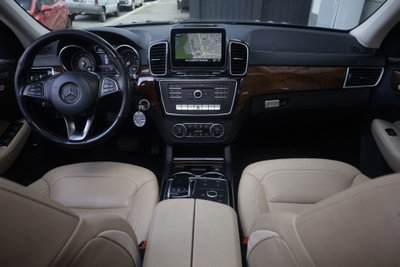 Mercedes-Benz GLS 350 d 4Matic Premium Plus (2)