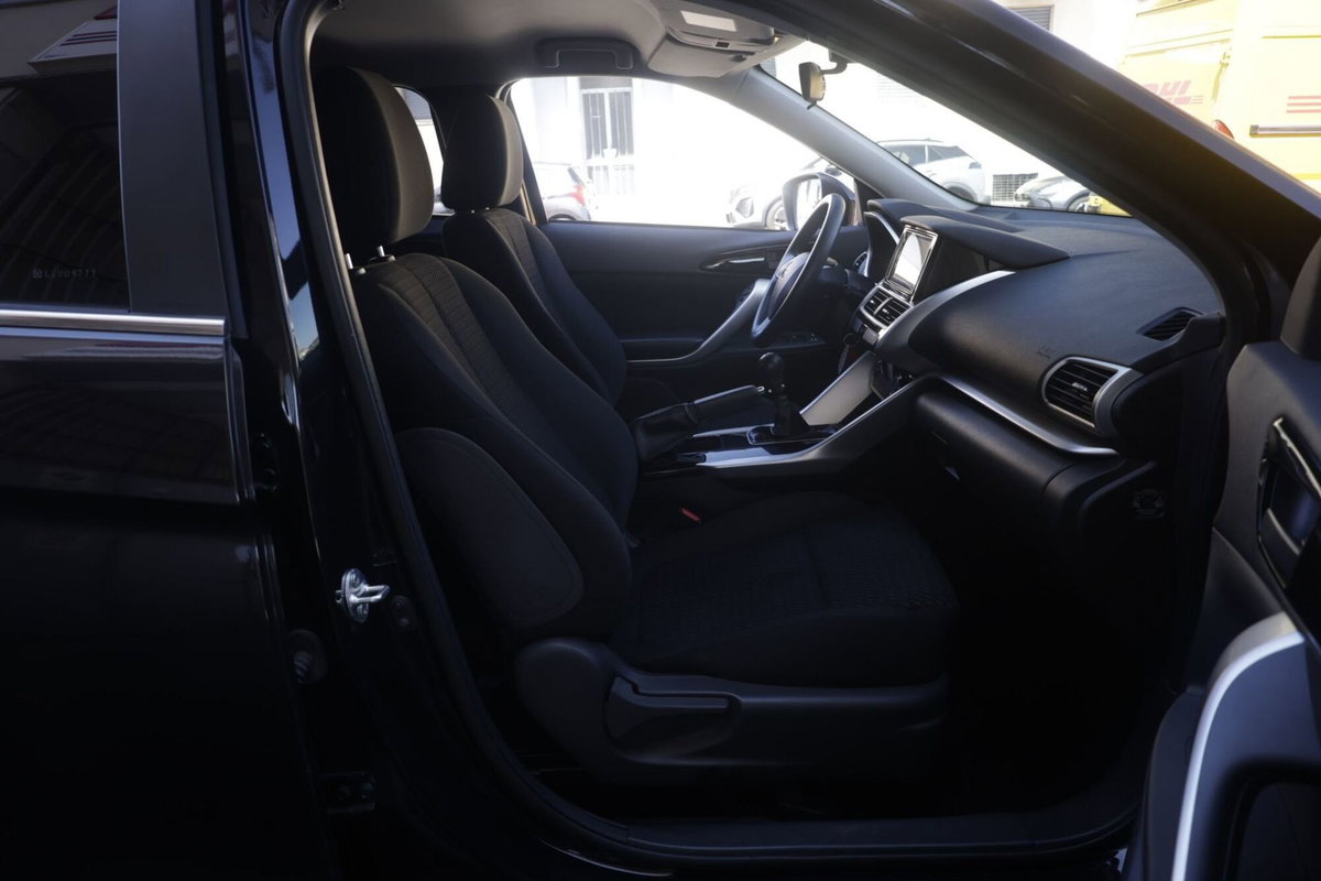 Mitsubishi Eclipse Cross 1.5 turbo 2WD Intense SDA (10)