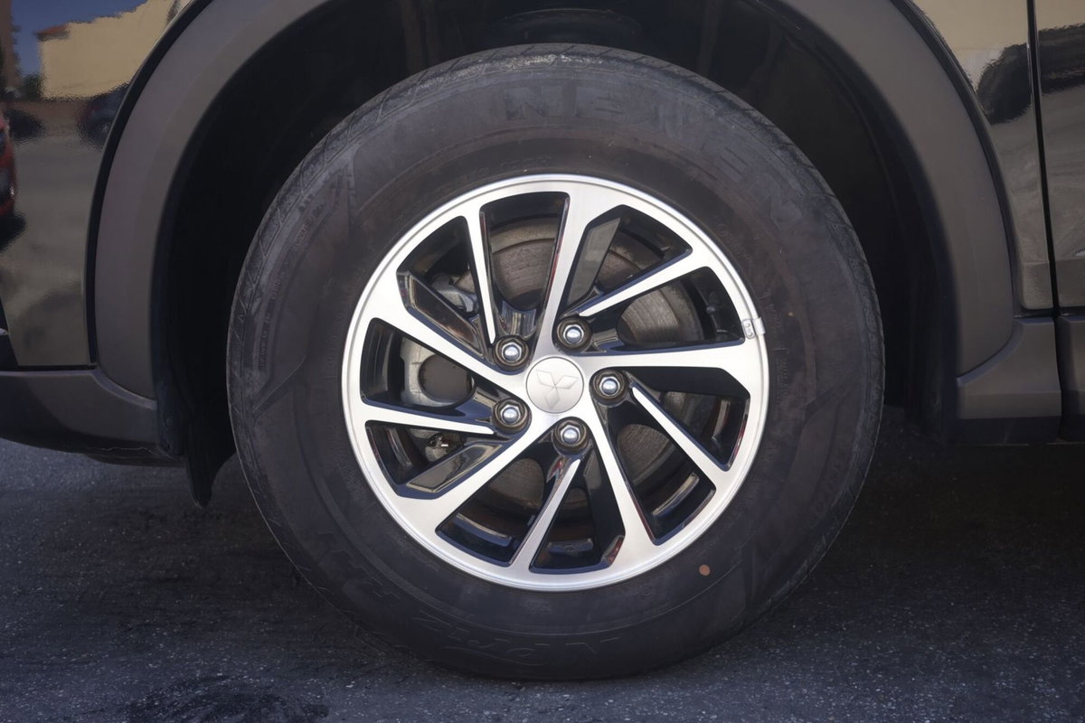 Mitsubishi Eclipse Cross 1.5 turbo 2WD Intense SDA (5)