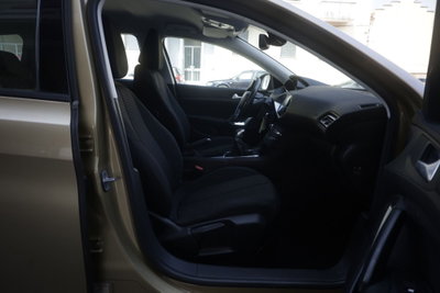 Peugeot 308 SW BlueHDi 100 S&S Business (10)