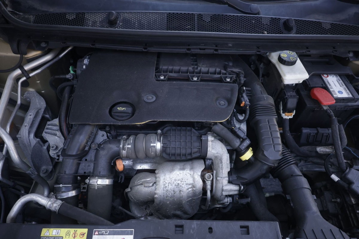 Peugeot 308 SW BlueHDi 100 S&S Business (18)