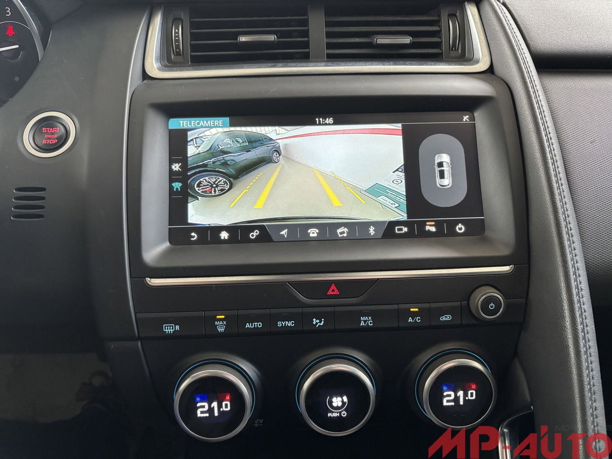 Jaguar E-Pace 2.0D 150 CV (15)