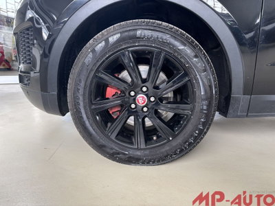 Jaguar E-Pace 2.0D 150 CV (9)