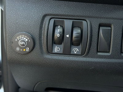 Renault Clio TCe 12V 90 CV GPL 5 porte Van Energy (15)