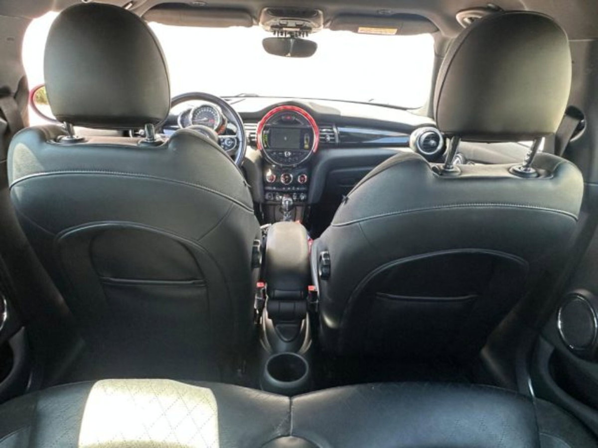 MINI Mini 2.0 Cooper SD Business (12)