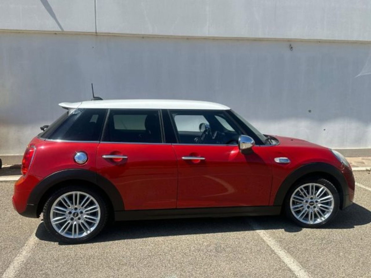 MINI Mini 2.0 Cooper SD Business (4)