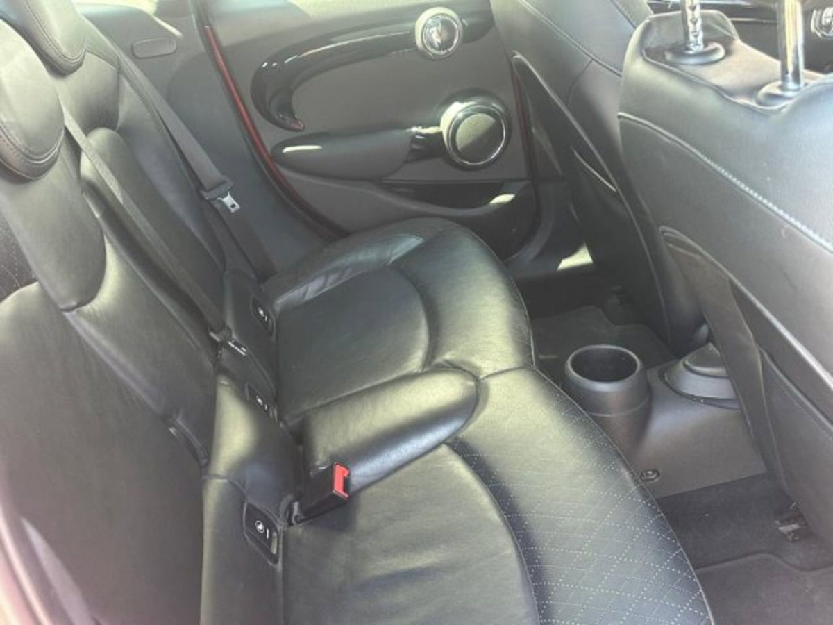 MINI Mini 2.0 Cooper SD Business (7)