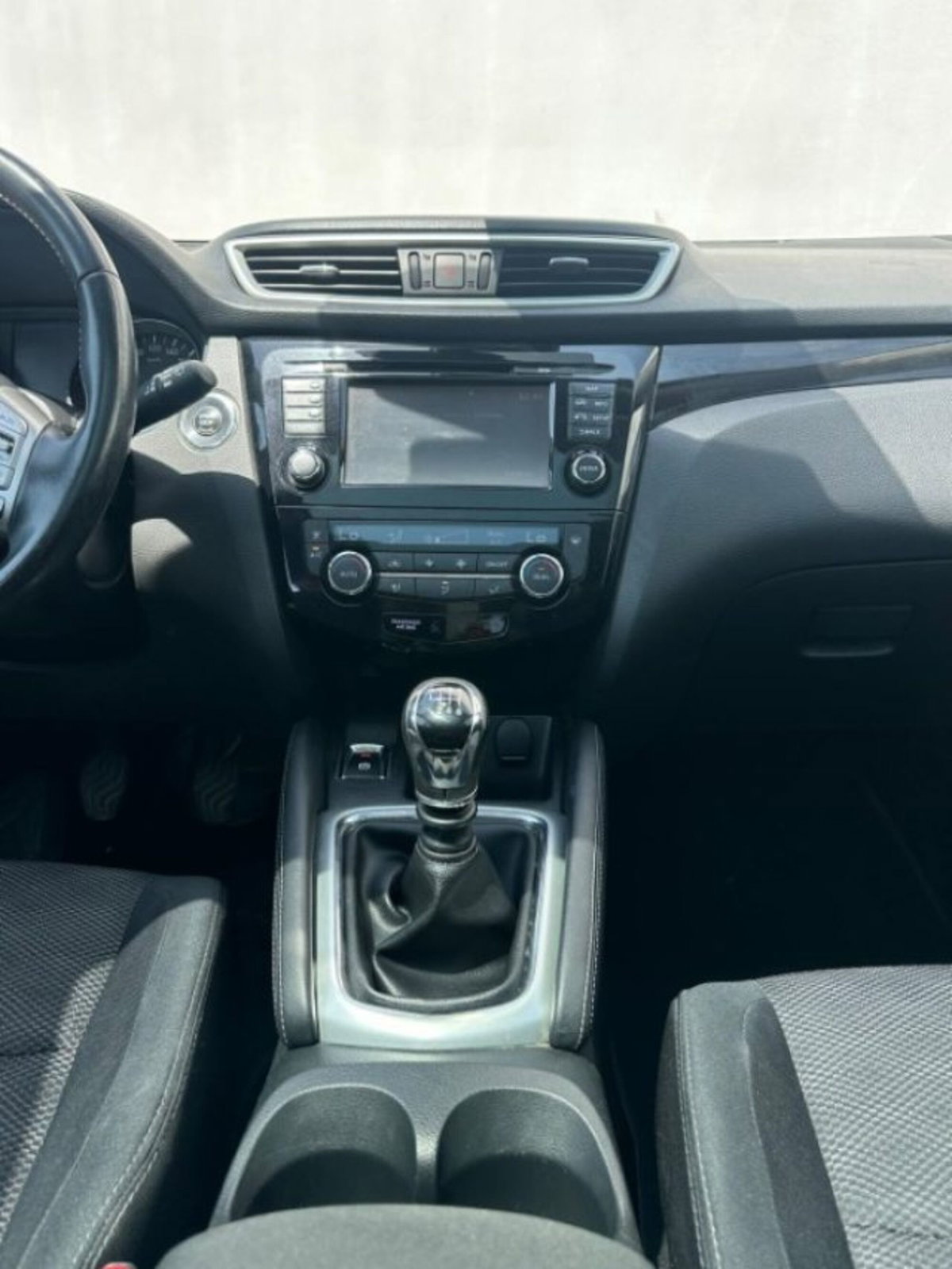 Nissan Qashqai 1.5 dCi N-Connecta (14)