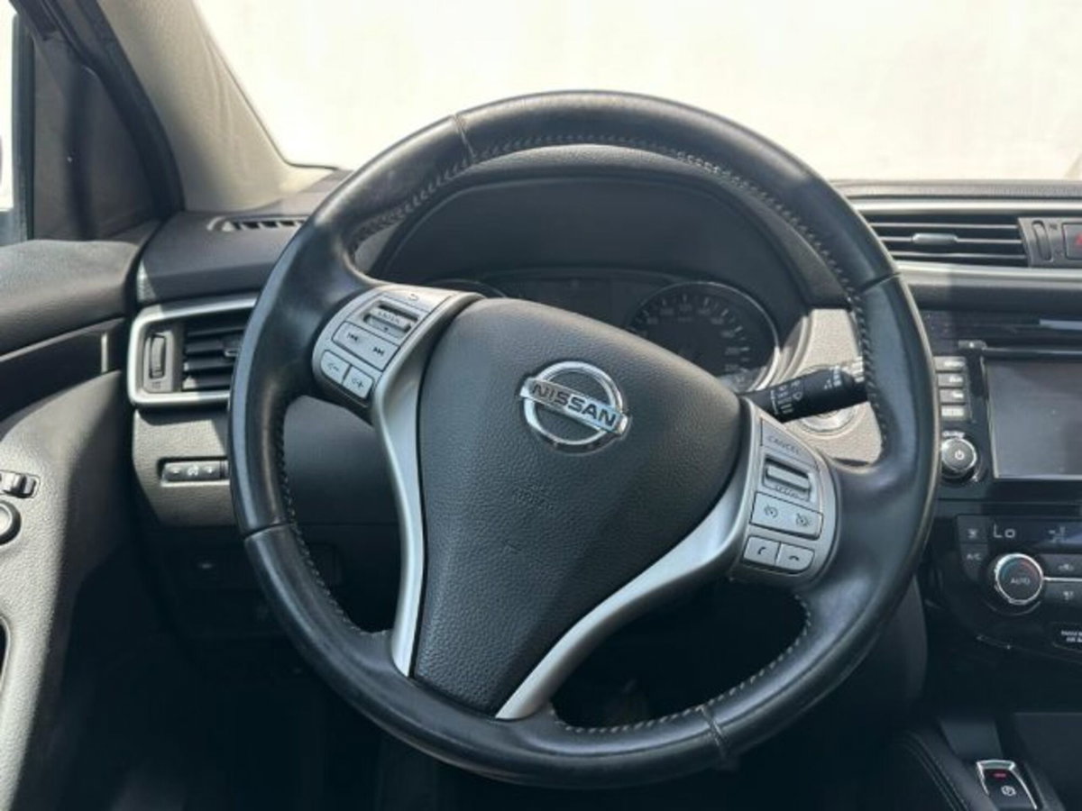 Nissan Qashqai 1.5 dCi N-Connecta (15)