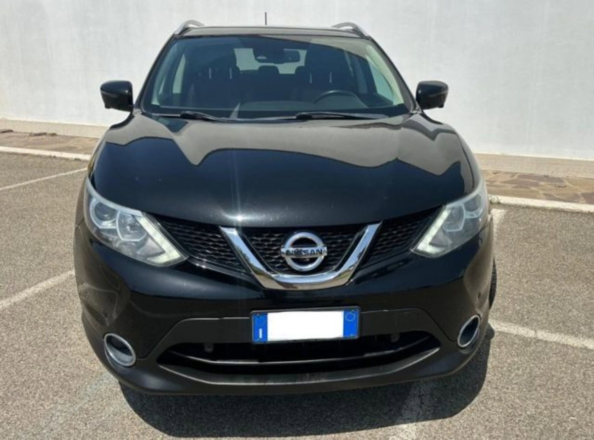 Nissan Qashqai 1.5 dCi N-Connecta (2)