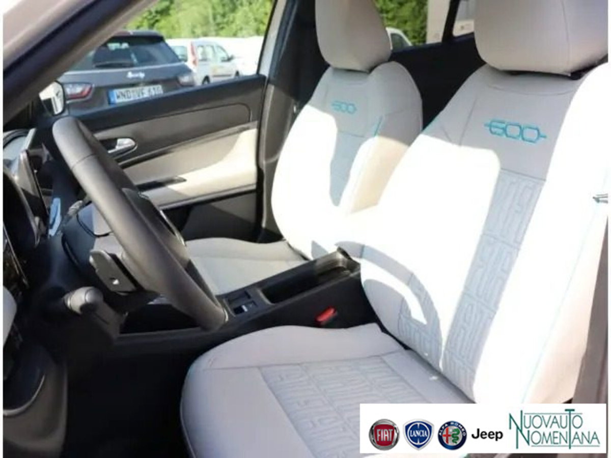 Fiat 600 1.2 La Prima 100cv (9)