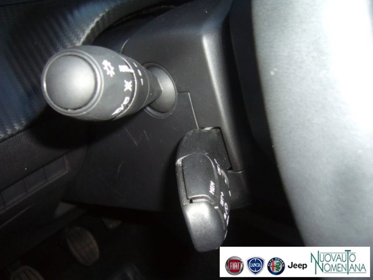 Peugeot 2008 PureTech 100 S&S Allure (16)