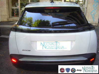 Peugeot 2008 PureTech 100 S&S Allure (8)