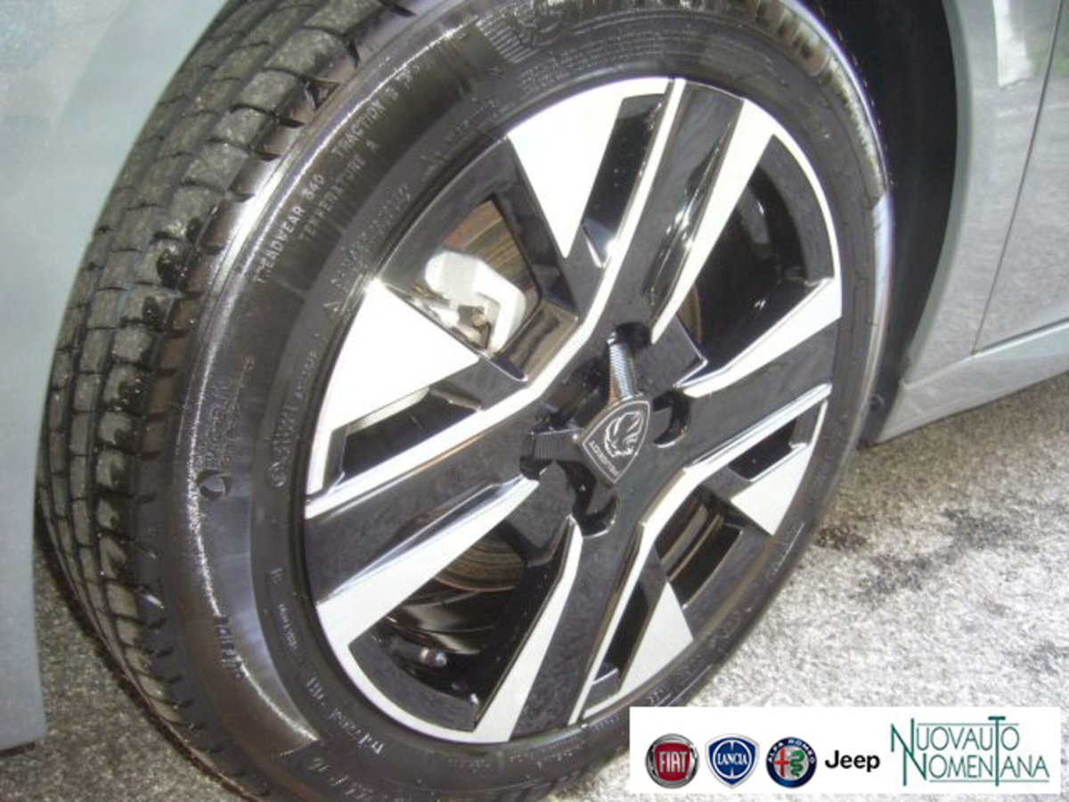Peugeot 208 1.2 puretech Active s&s 100cv (4)