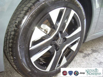 Peugeot 208 1.2 puretech Active s&s 100cv (4)