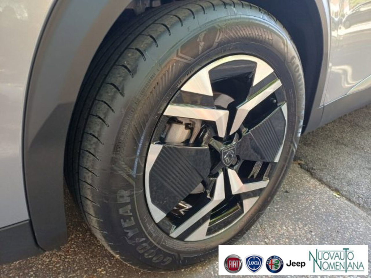 Peugeot 2008 PureTech 100 S&S Allure (3)
