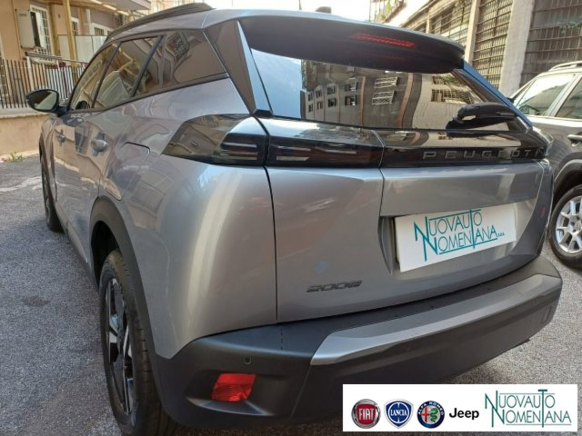 Peugeot 2008 PureTech 100 S&S Allure (11)