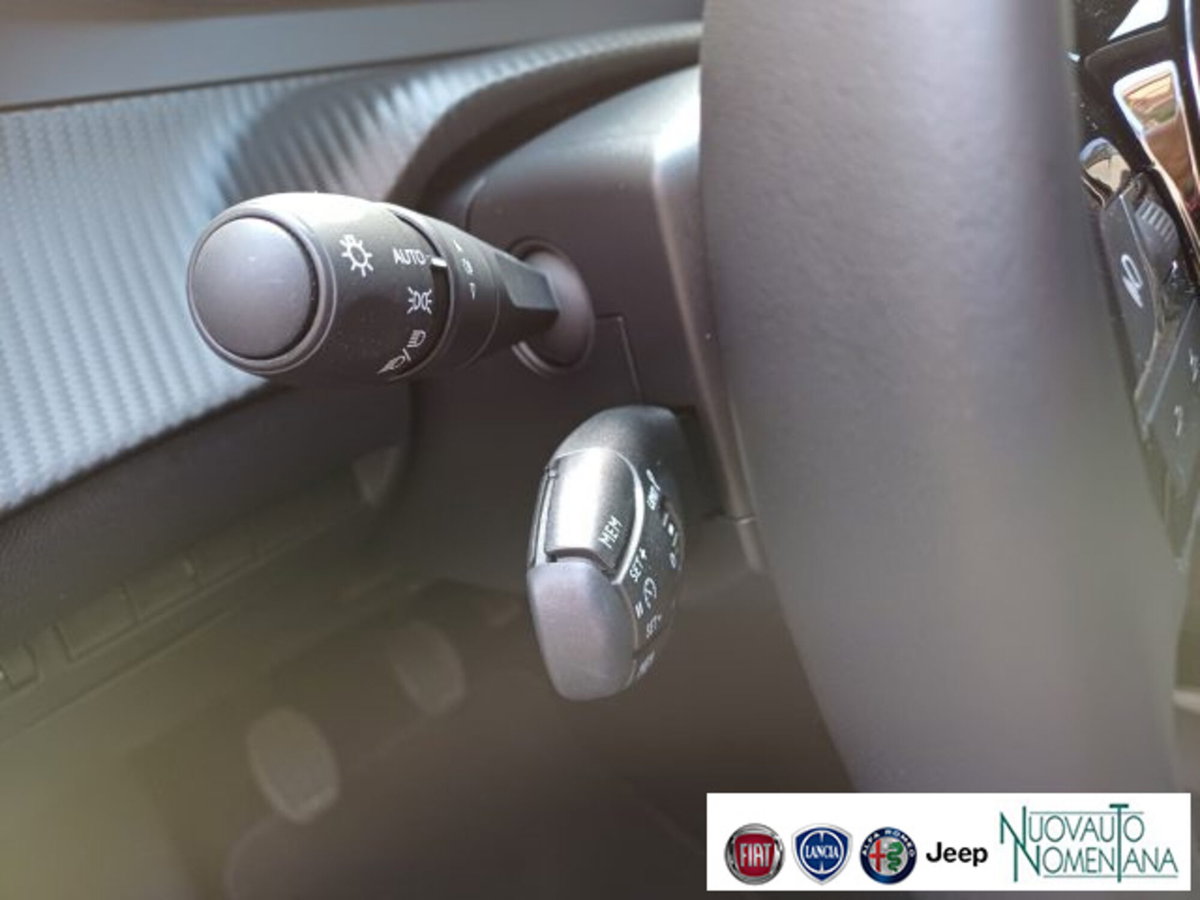 Peugeot 2008 PureTech 100 S&S Allure (15)