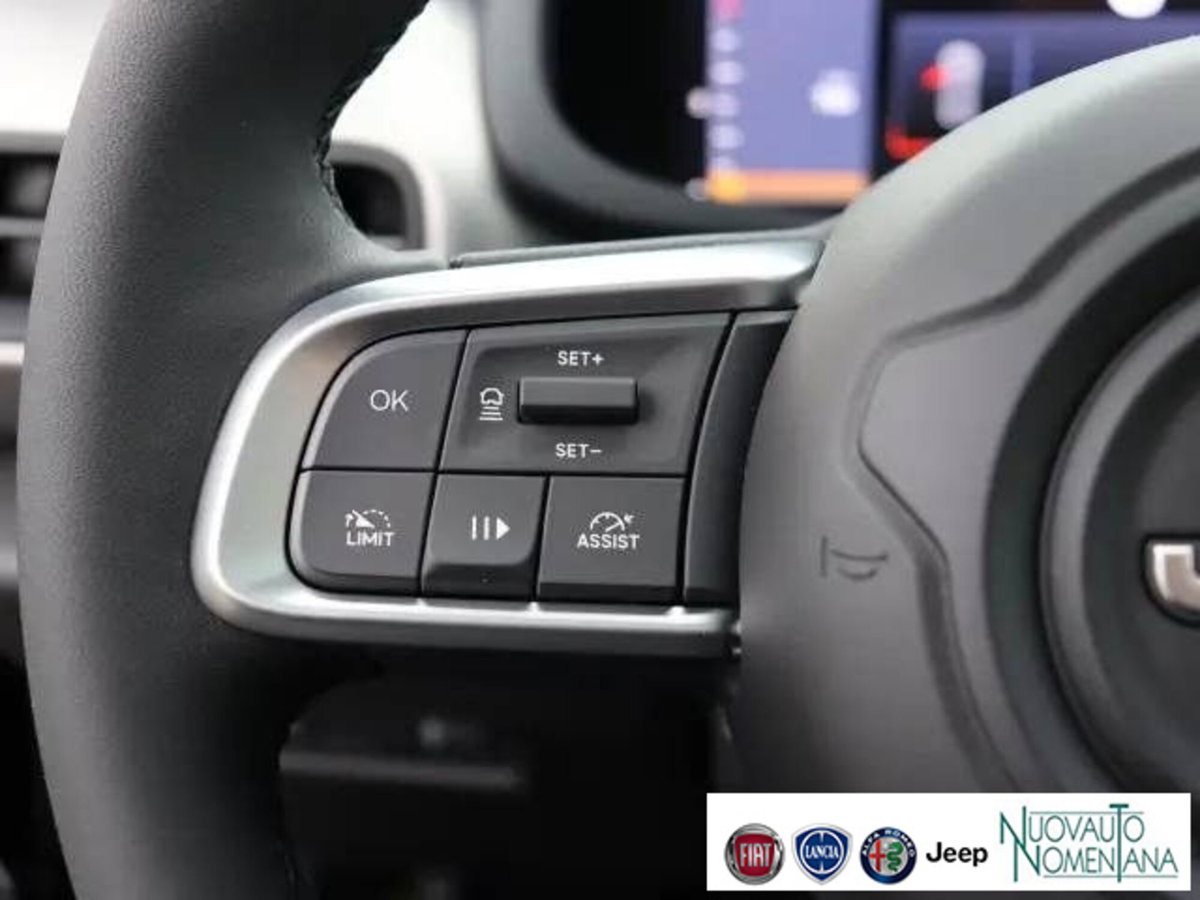 Jeep Avenger 1.2 turbo Summit fwd 100cv (10)