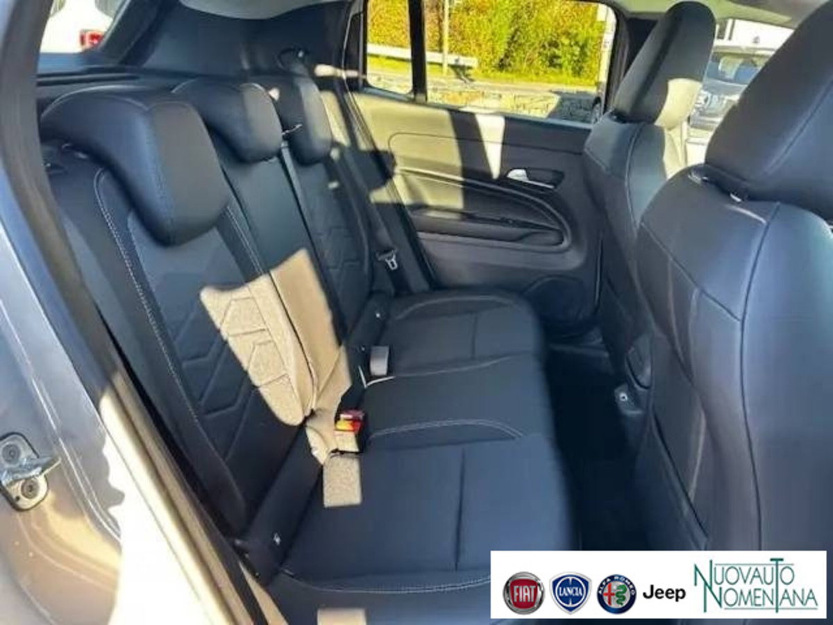 Jeep Avenger 1.2 turbo Summit fwd 100cv (15)
