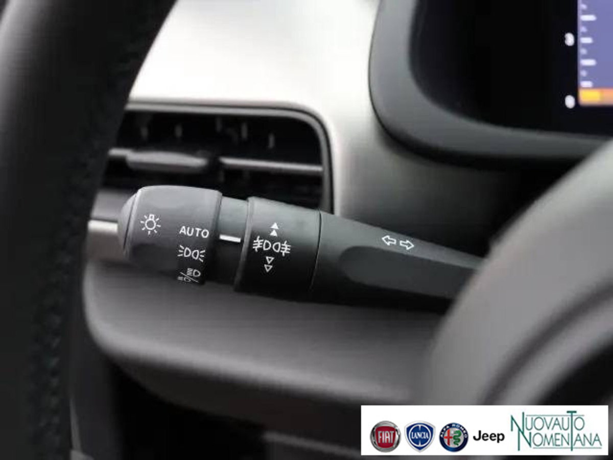 Jeep Avenger 1.2 turbo Summit fwd 100cv (19)