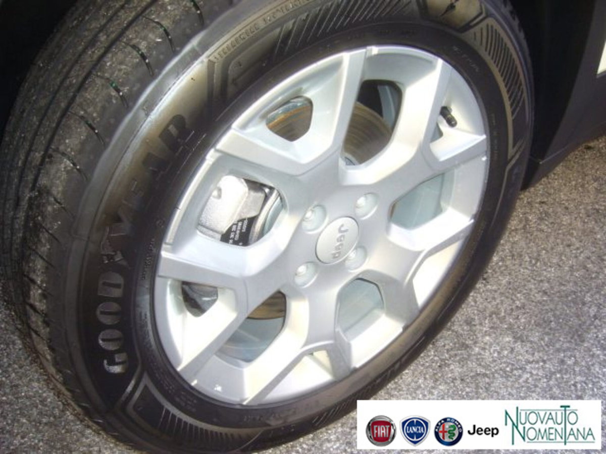 Jeep Avenger 1.2 turbo Altitude fwd 100cv (5)
