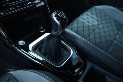 Volkswagen T-Roc 1.0 tsi R-Line 115cv (12)