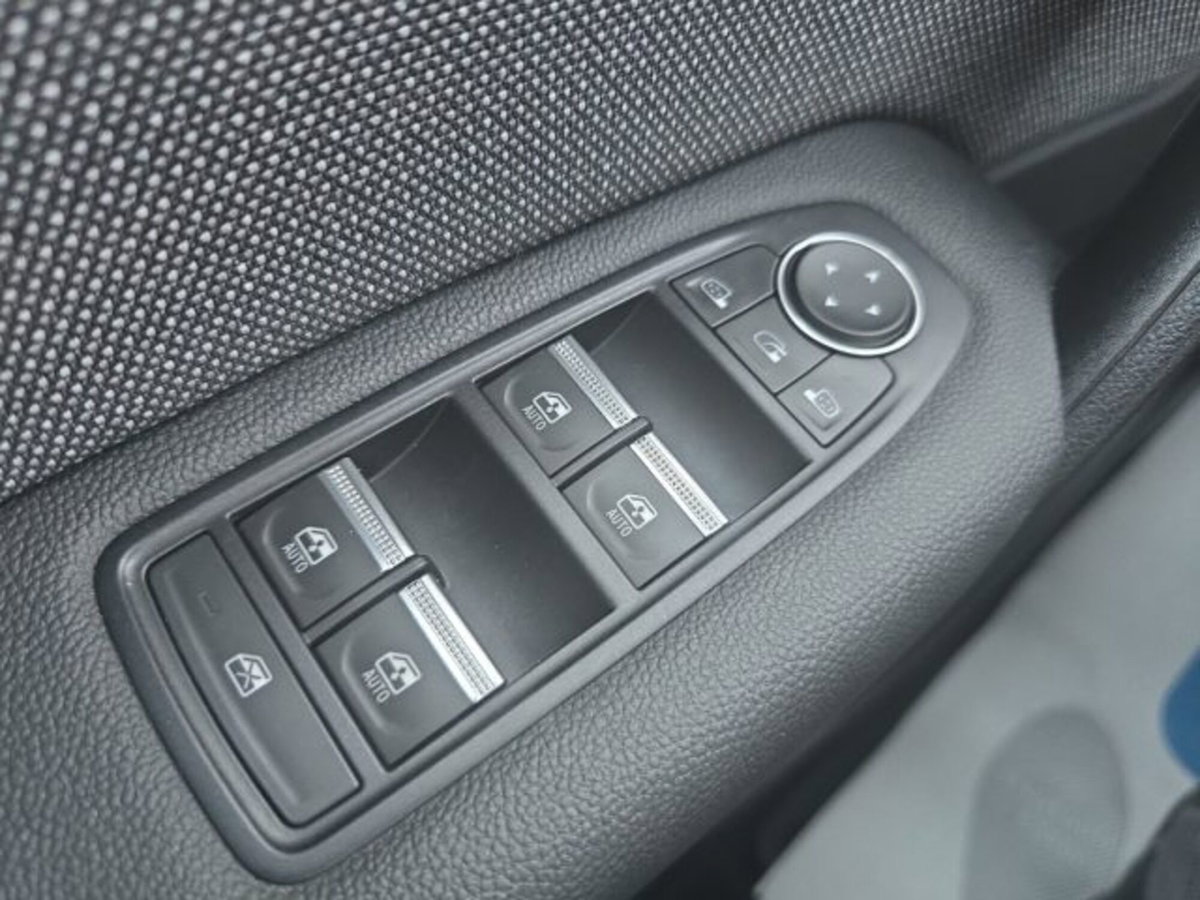Renault Captur 1.0 eco-g Techno 100cv (20)