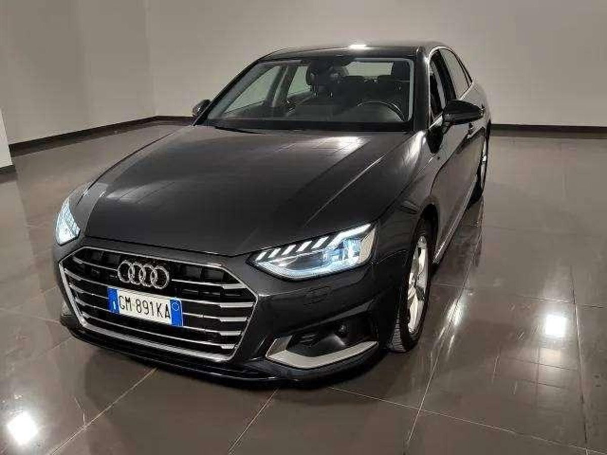 Audi A4 30 2.0 tdi mhev Business Advanced 136cv s-tronic