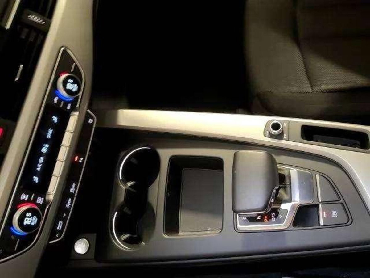 Audi A4 30 2.0 tdi mhev Business Advanced 136cv s-tronic (14)