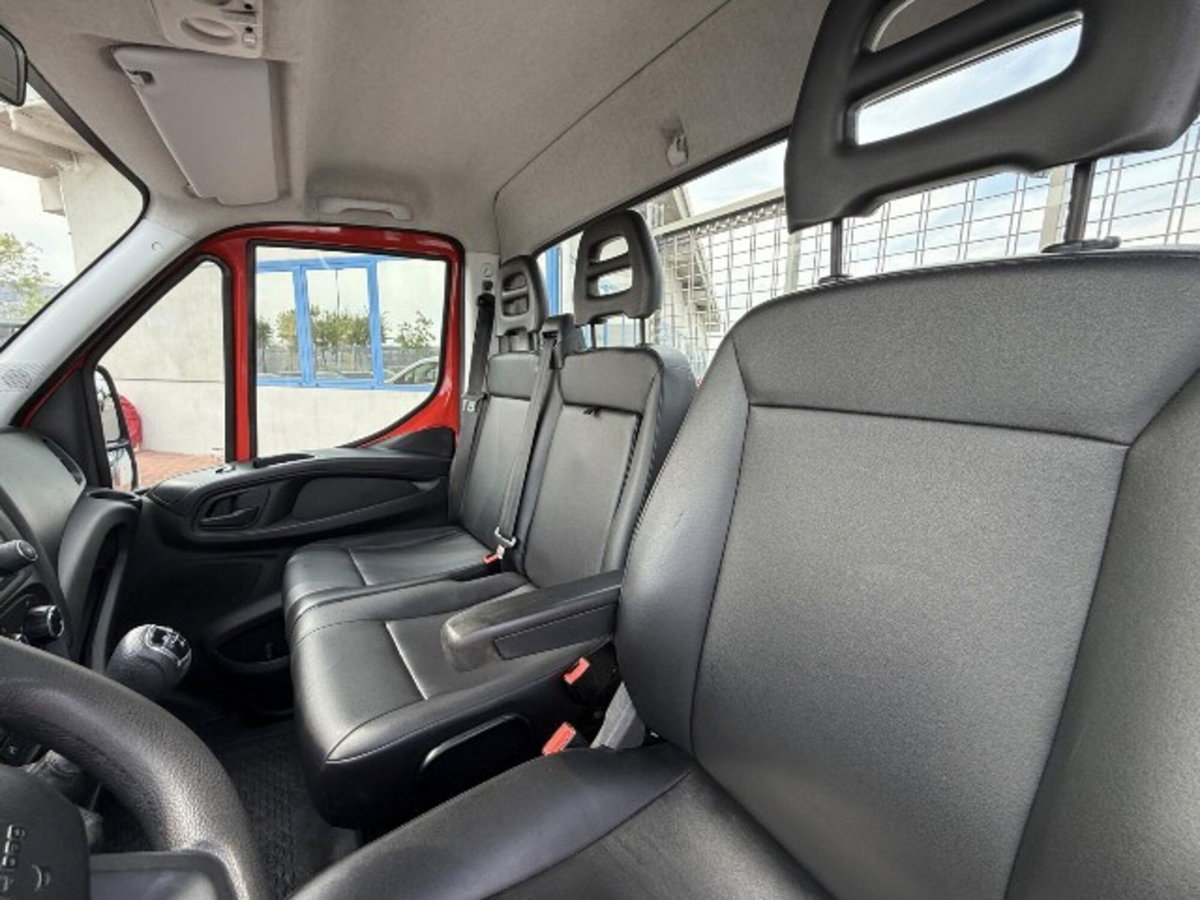 Iveco Daily Telaio 35C12 2.3 Hpi PM-RG Cabinato (10)