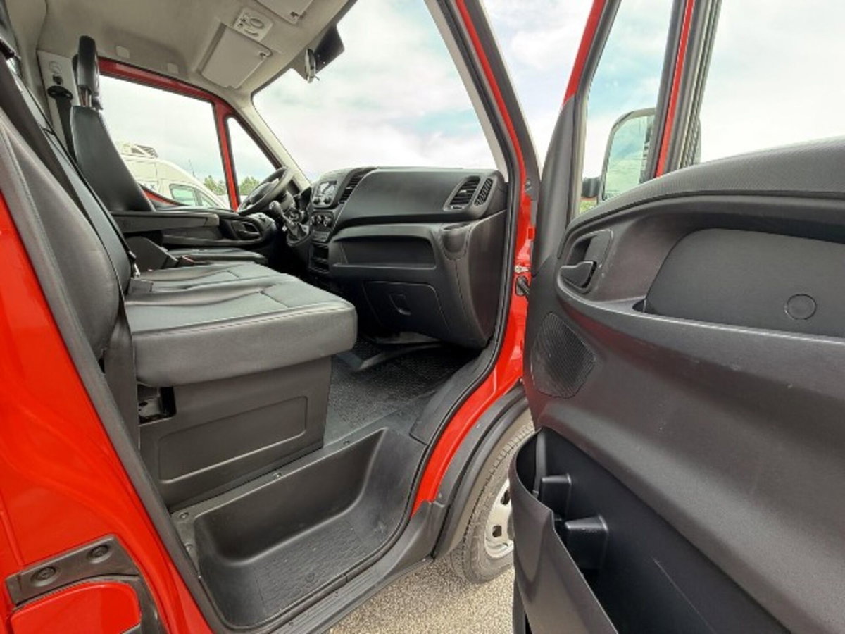 Iveco Daily Telaio 35C12 2.3 Hpi PM-RG Cabinato (11)