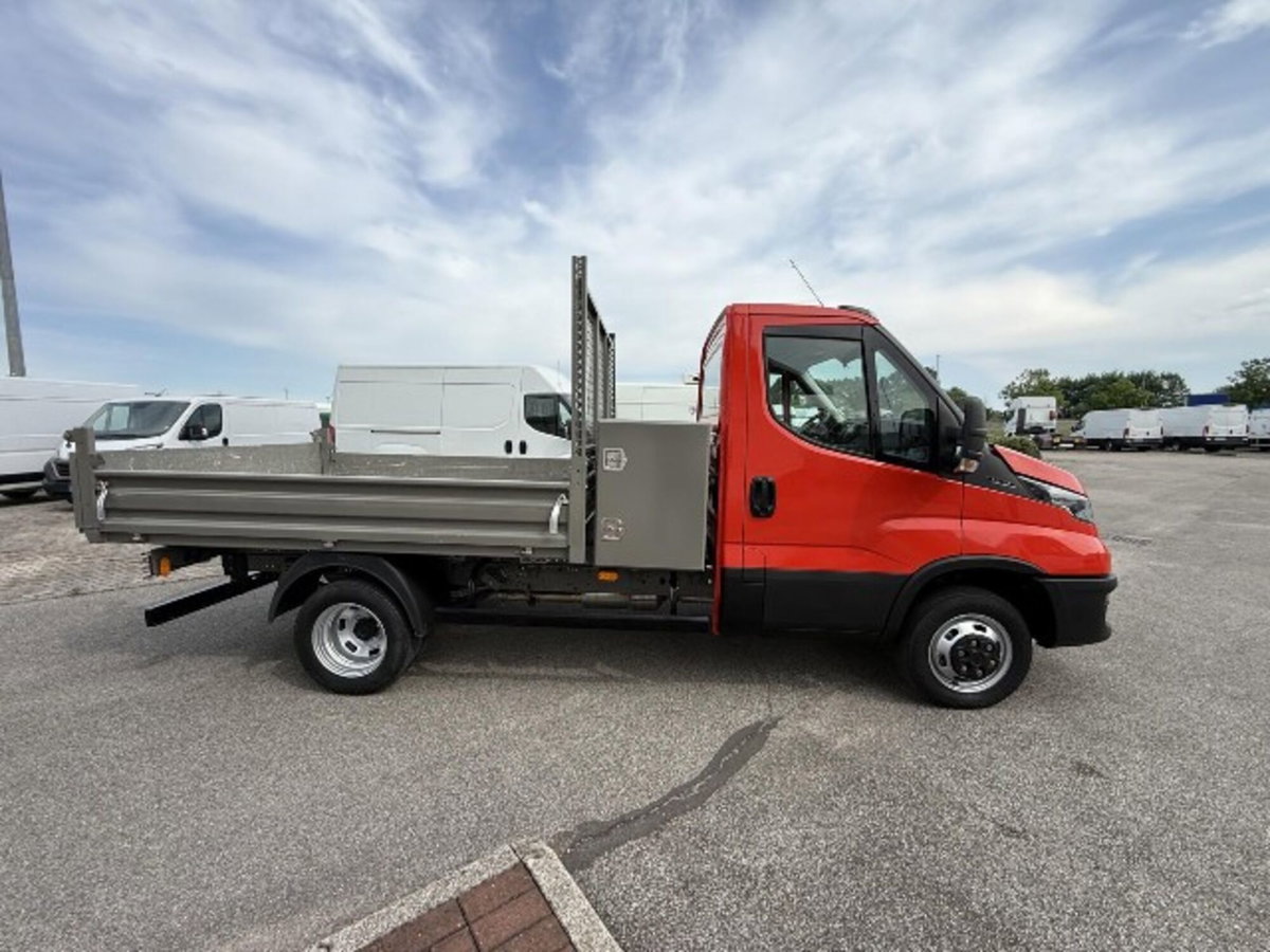 Iveco Daily Telaio 35C12 2.3 Hpi PM-RG Cabinato (4)