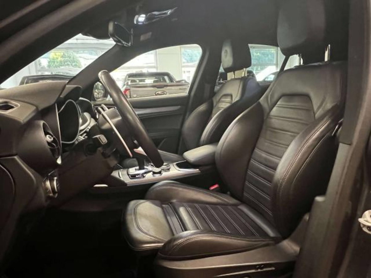 Alfa Romeo Stelvio 2.2 t Veloce Q4 210cv auto (10)
