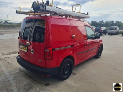 Volkswagen Caddy 2.0 TDI 122 CV 4MOTION Comfortline (5)