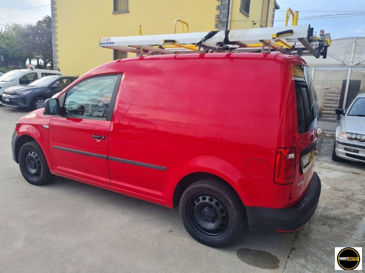 Volkswagen Caddy 2.0 TDI 122 CV 4MOTION Comfortline (6)