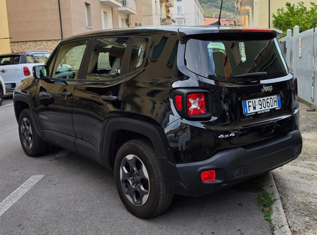 Jeep Renegade 2.0 Mjt 140CV 4WD Active Drive Longitude (11)