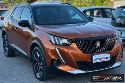 Peugeot 2008 BlueHDi 110 S&S GT (2)