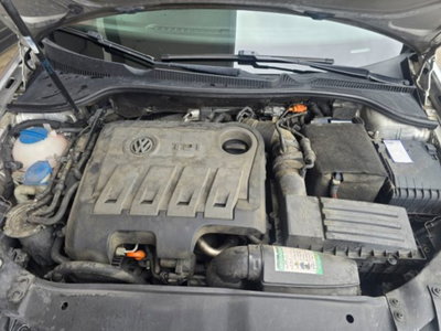 Volkswagen Golf 2.0 TDI 140CV DPF 5p. Highline (14)
