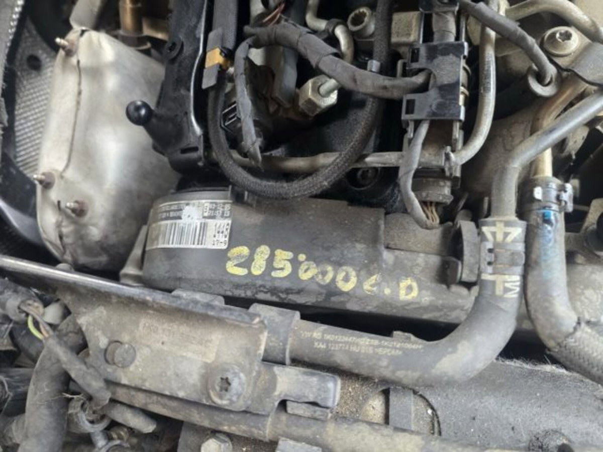Volkswagen Golf 2.0 TDI 140CV DPF 5p. Highline (15)