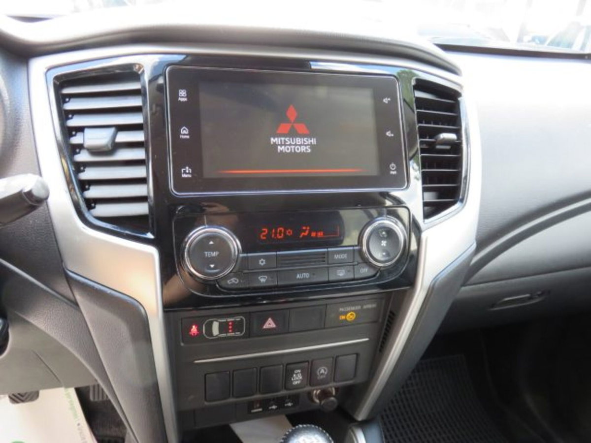 Mitsubishi L200 2.3 D Double Cab 4x4 Super Select Intense aut. (9)