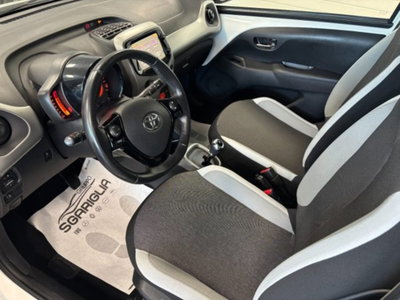 Toyota Aygo 1.0 VVT-i 69 CV 5 porte x-cool MMT (14)