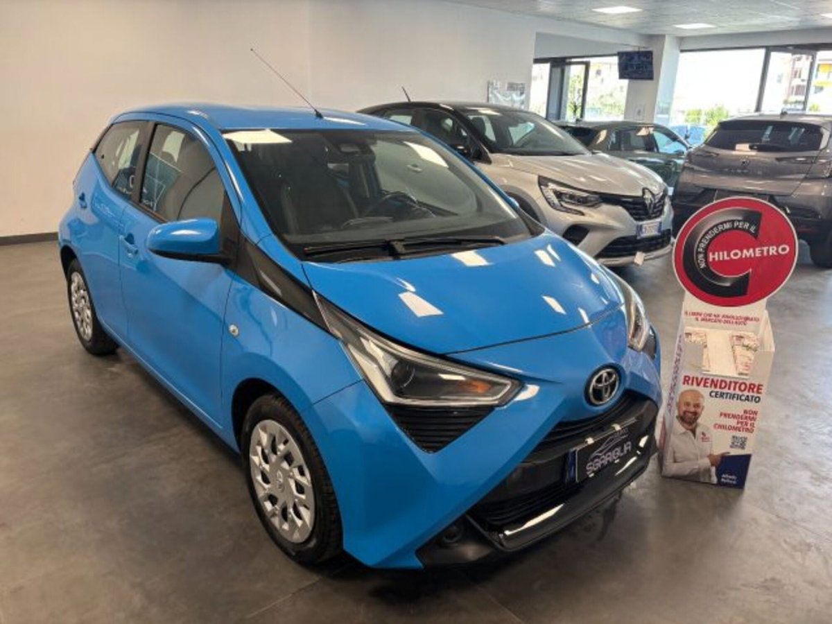 Toyota Aygo 1.0 VVT-i 69 CV 5 porte x-wave MMT