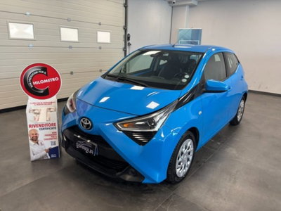 Toyota Aygo 1.0 VVT-i 69 CV 5 porte x-wave MMT (3)