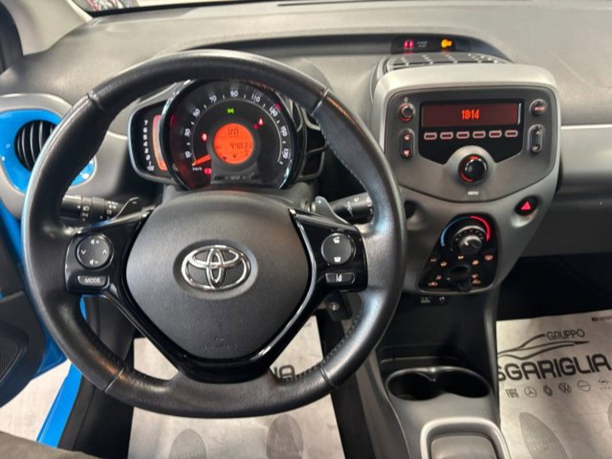 Toyota Aygo 1.0 VVT-i 69 CV 5 porte x-wave MMT (7)