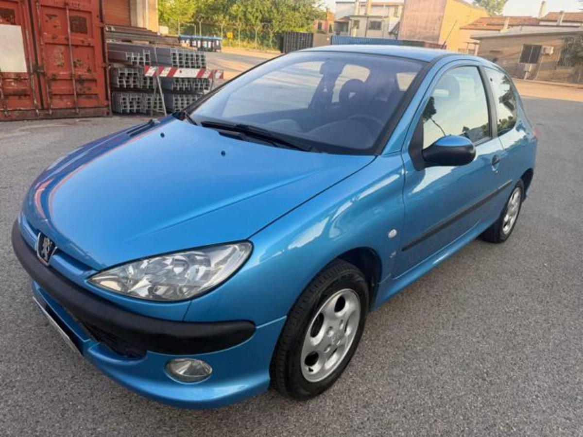 Peugeot 206 3p. aut. XT