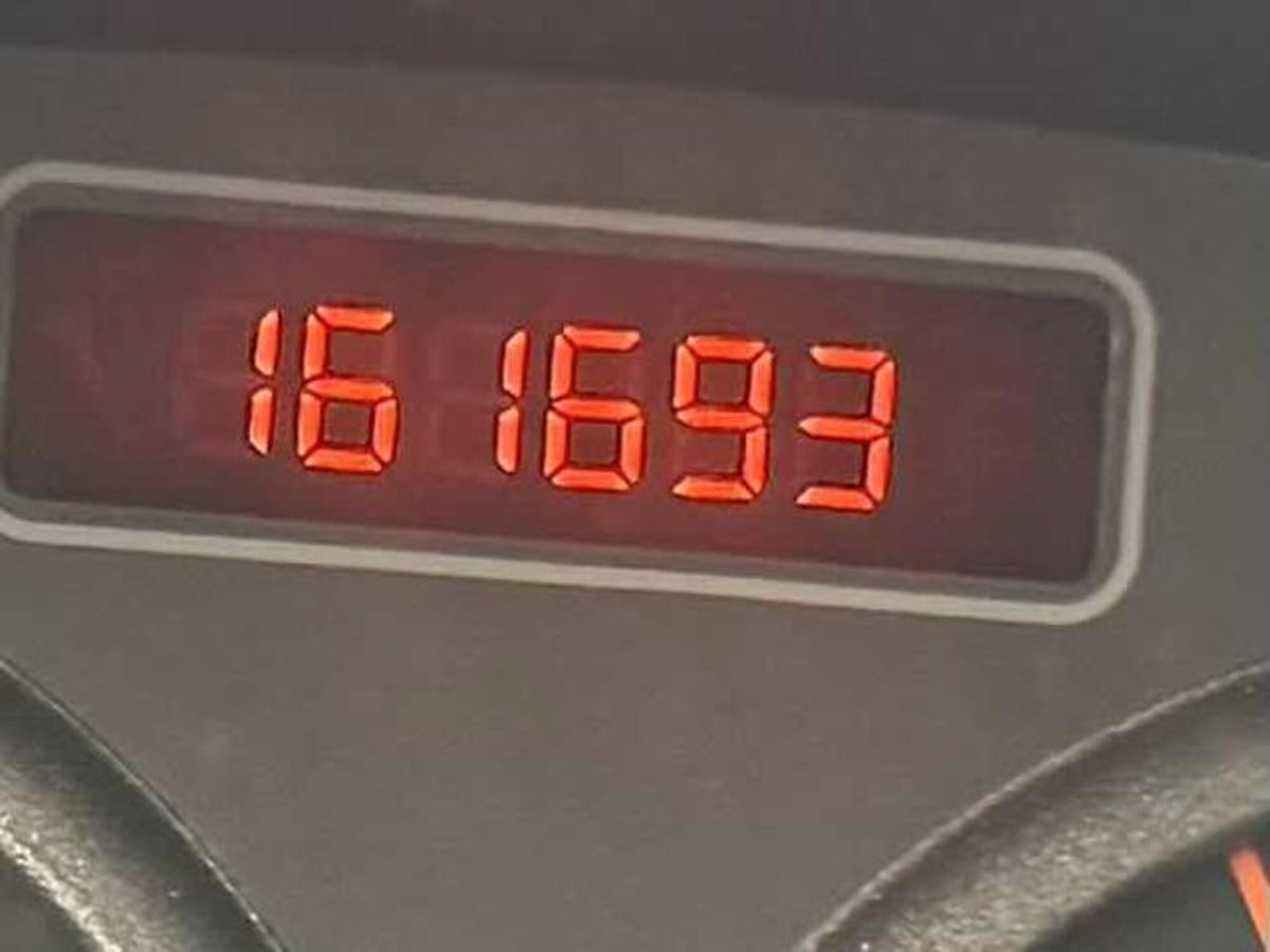Peugeot 206 3p. aut. XT (2)