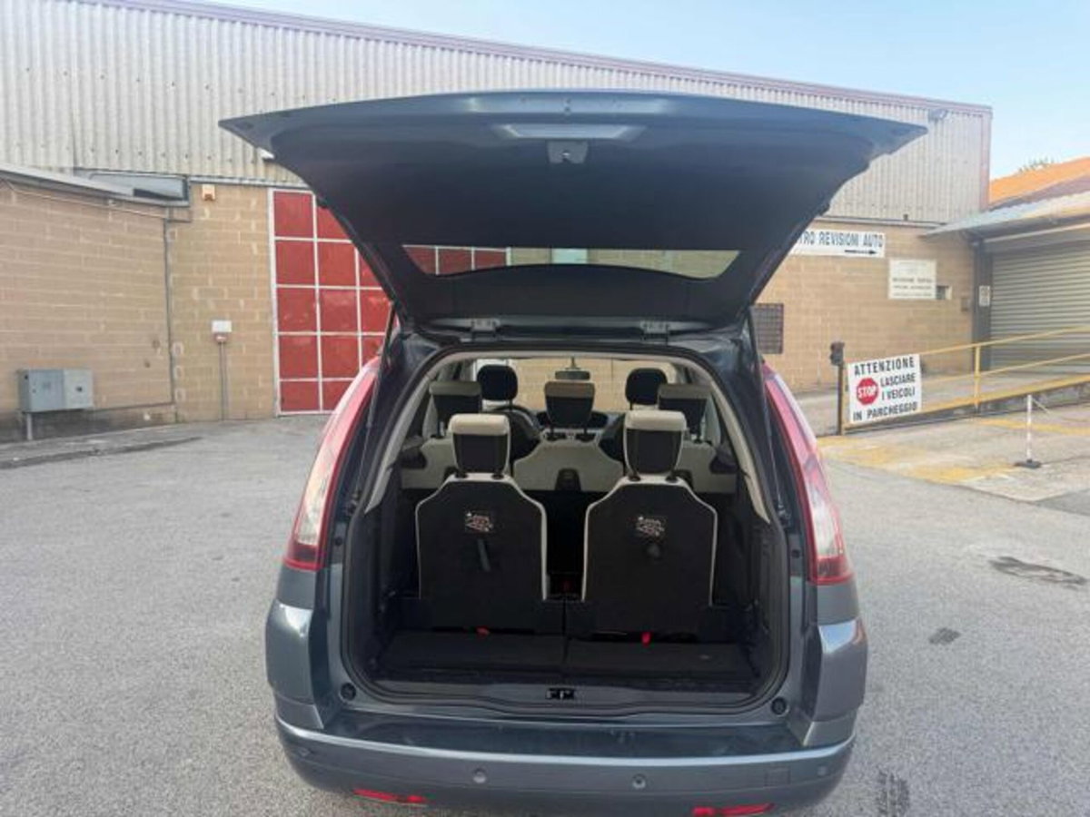 Citroen C4 Picasso 1.8 Classique (10)